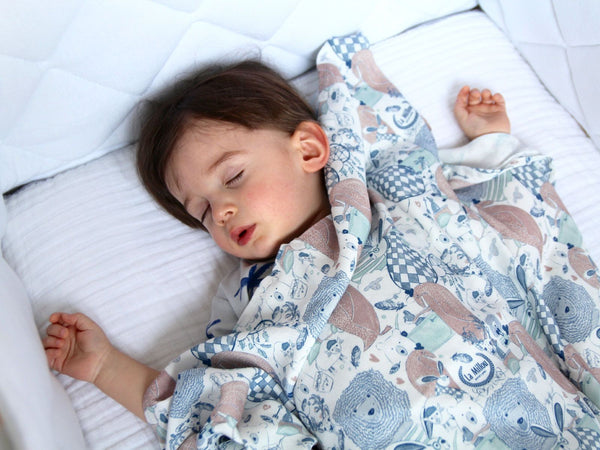 BAMBOO SWADDLE FRINGE - MEDIUM SIZE - STILL ALIVE