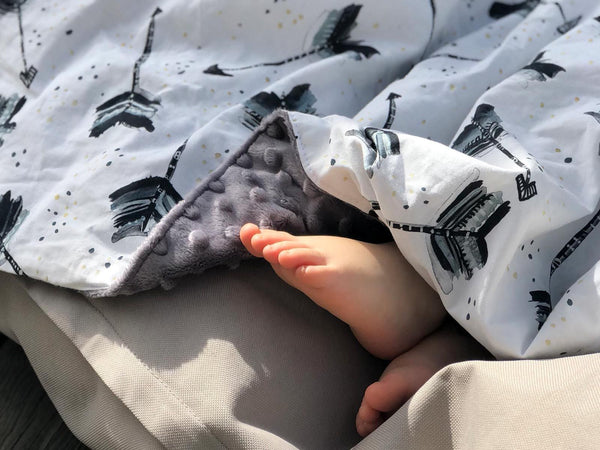 TODDLER LIGHT BLANKET- BRAVEHEART LION NAVY - NAVY