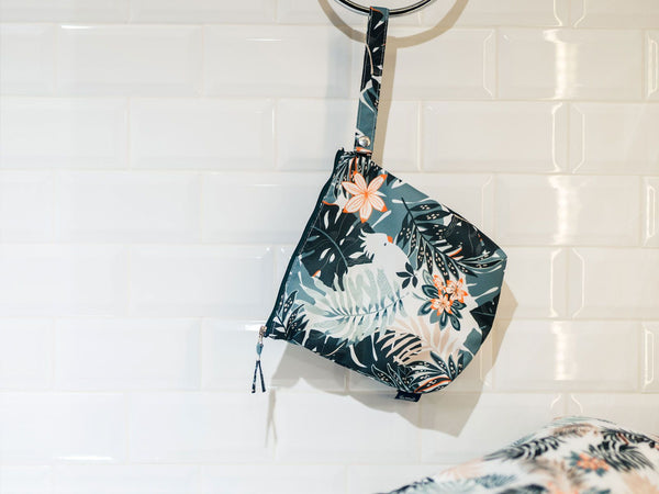 WATERPROOF TRAVEL BAG XL - UNICORN RAINBOW KNIGHT